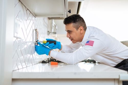 Commercial Electrician